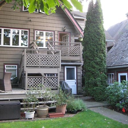 Point Grey Guest House แวนคูเวอร์ ภายนอก รูปภาพ