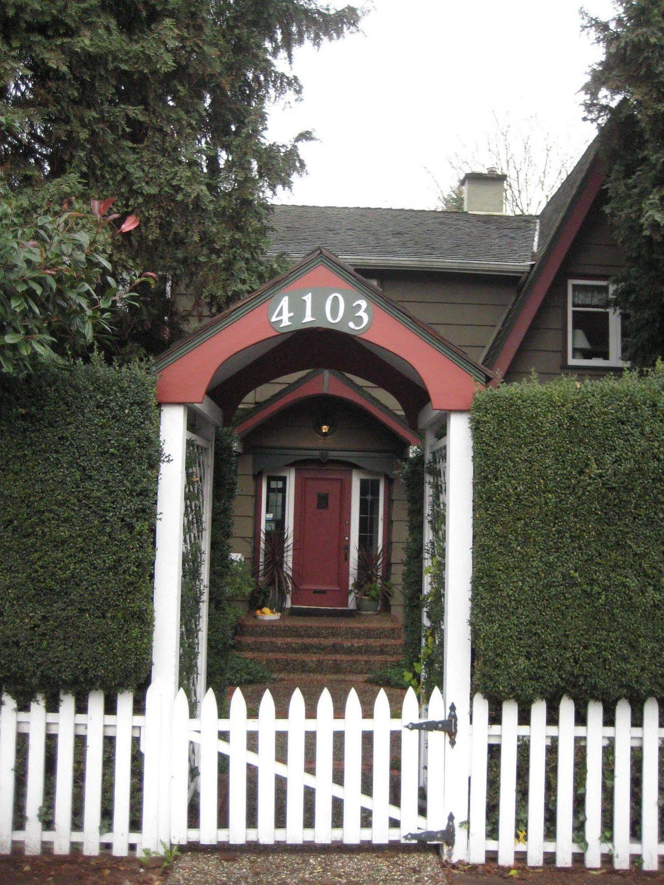 Point Grey Guest House แวนคูเวอร์ ภายนอก รูปภาพ